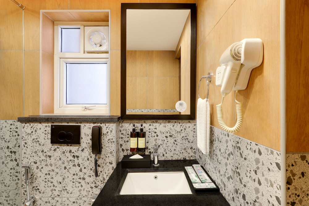 Royal Orchid Suites 54/58