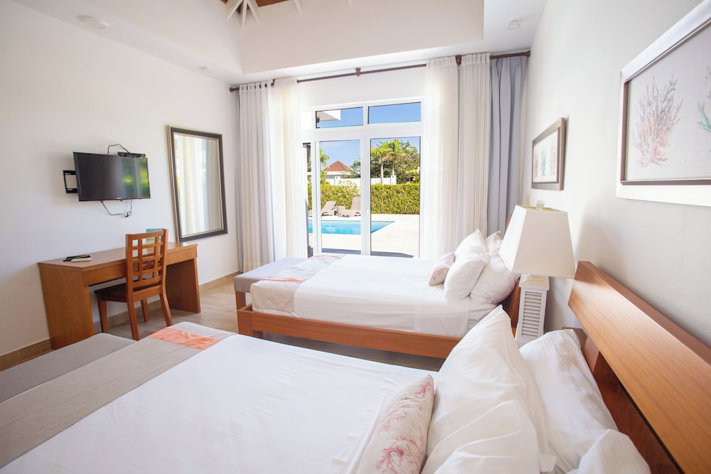Ocean Village Deluxe Resort and Spa 11/71