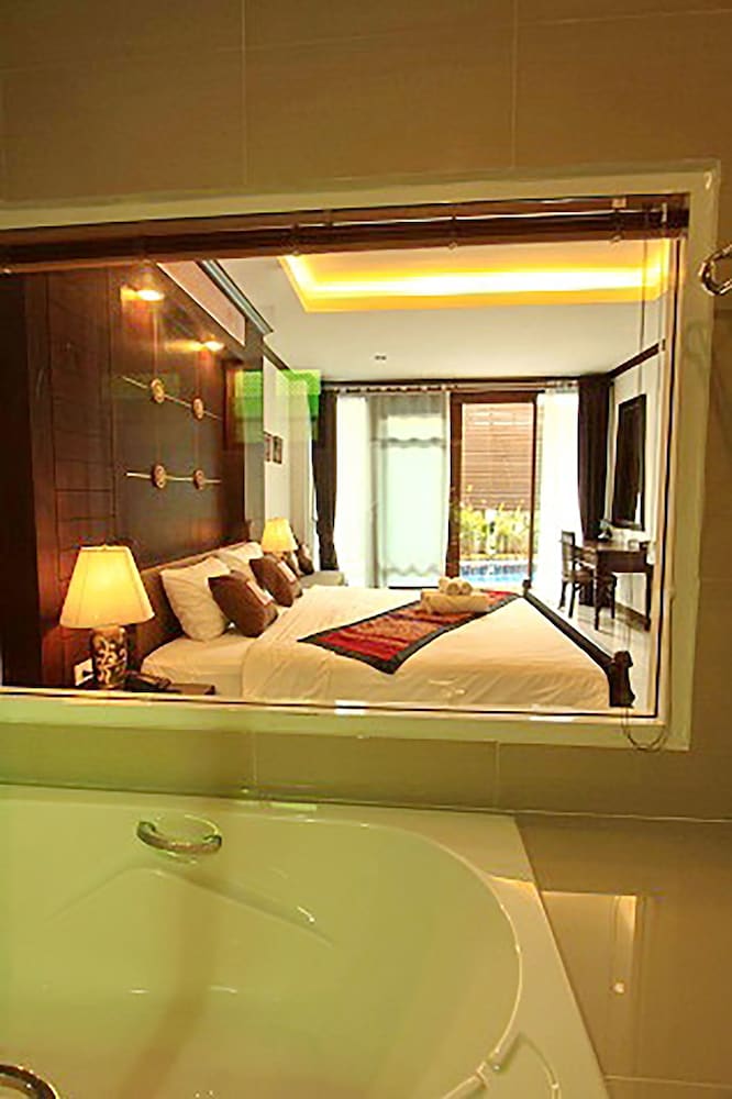 Baan Ratchiangsaen 21/56