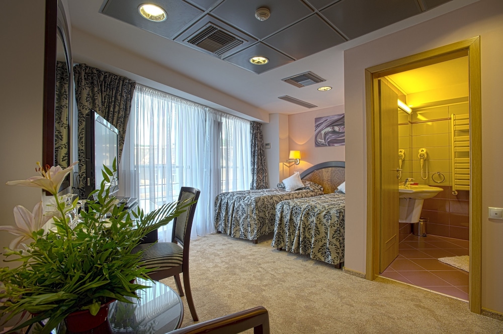 Hotel Ambient 53/64