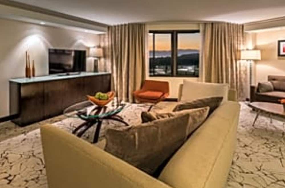 Ballys Lake Tahoe Casino Resort (Ex MontBleu Resort Casino and Spa) 38/68