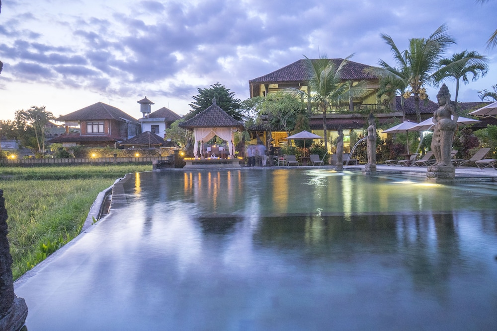 Cendana Resort Spa 7/70