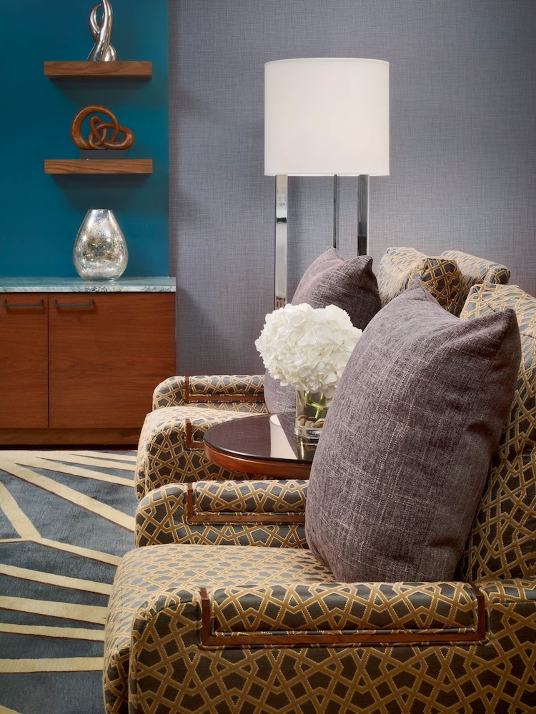 Royal Sonesta Houston Galleria 21/57