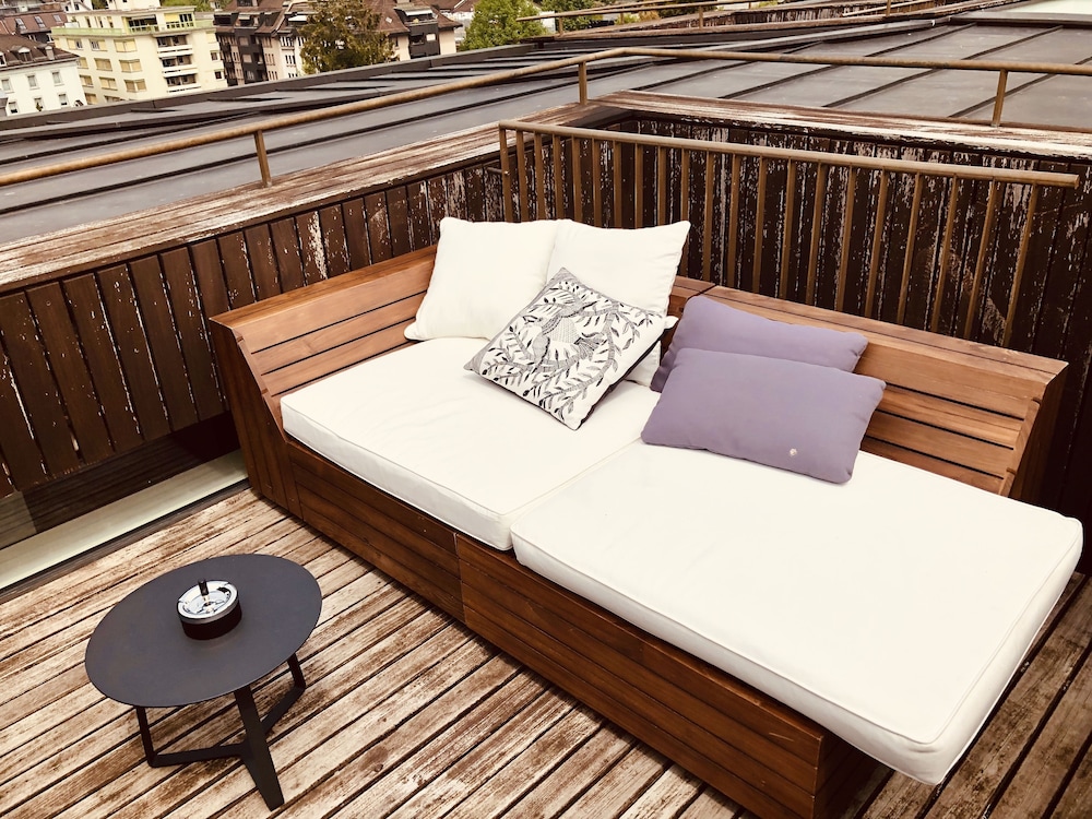 Lucerne Lake View Apartments 24/50