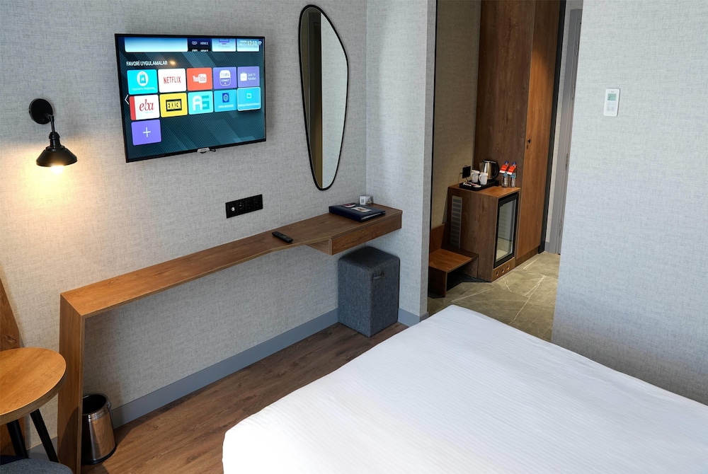 Ramada Encore by Wyndham Istanbul Arnavutkoy 19/64