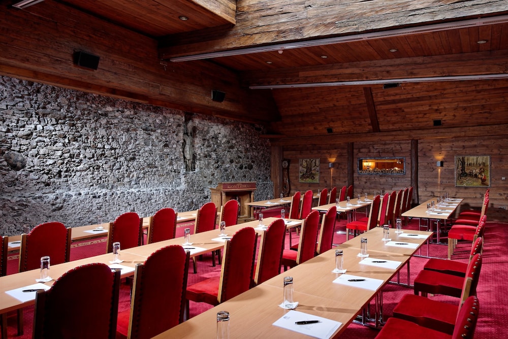 Klosterbraeu Hotel 37/48