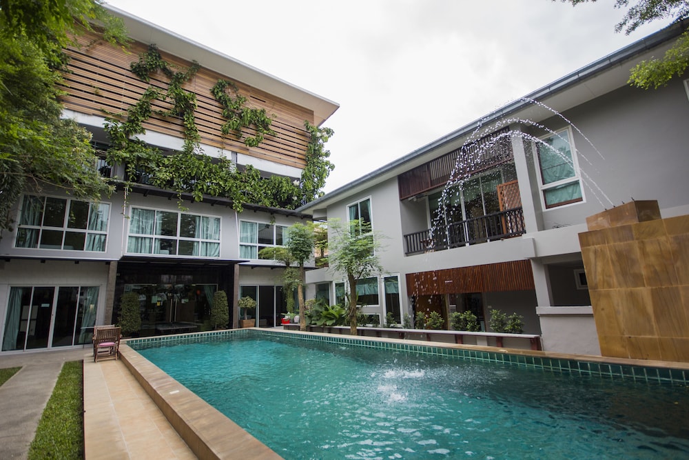 Tamnak Resort 43/50