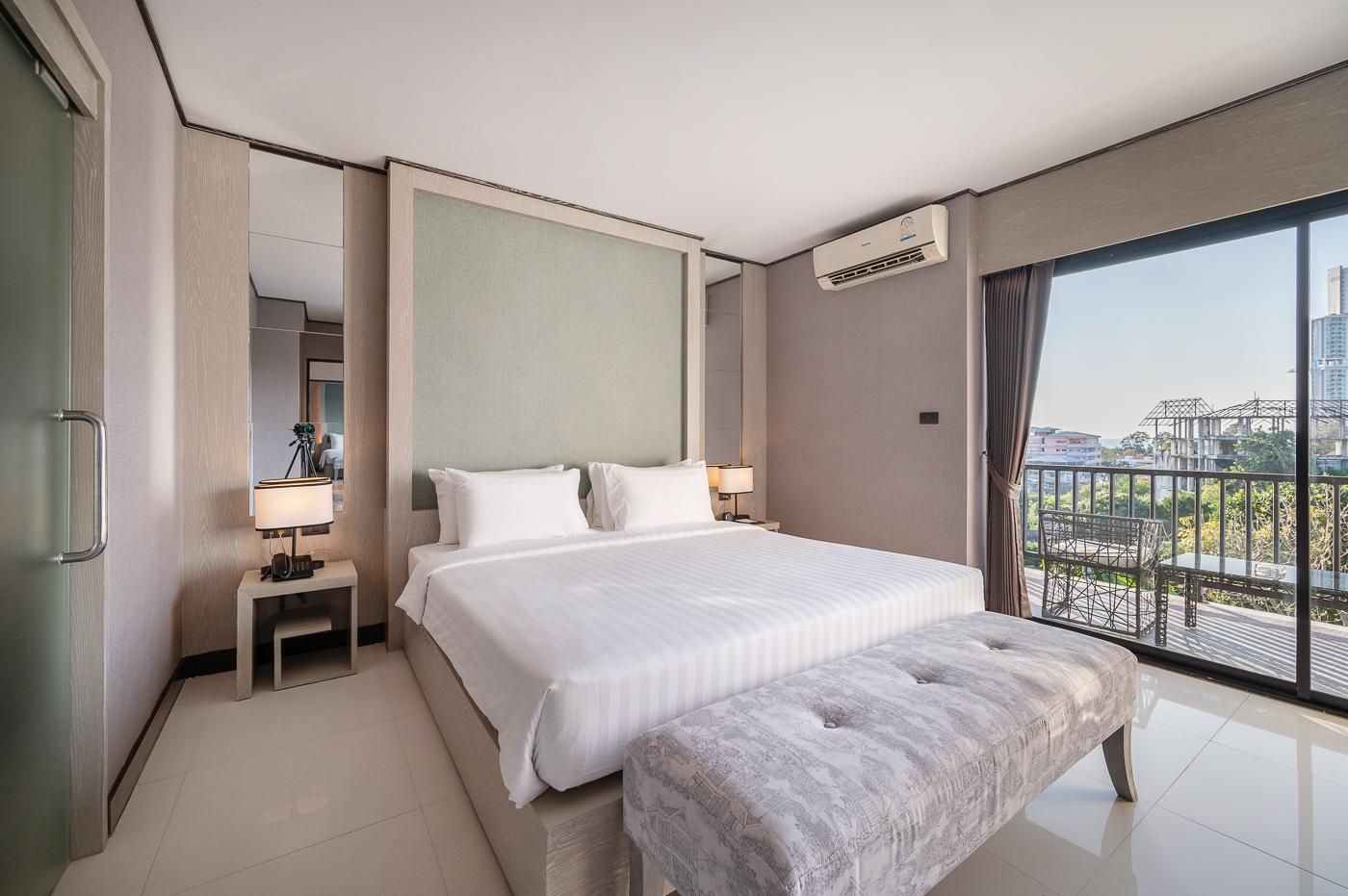 2 Bedrooms, Penthouse, Suite, 2 King Beds