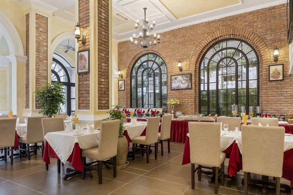 Anik Boutique Hotel 42/50