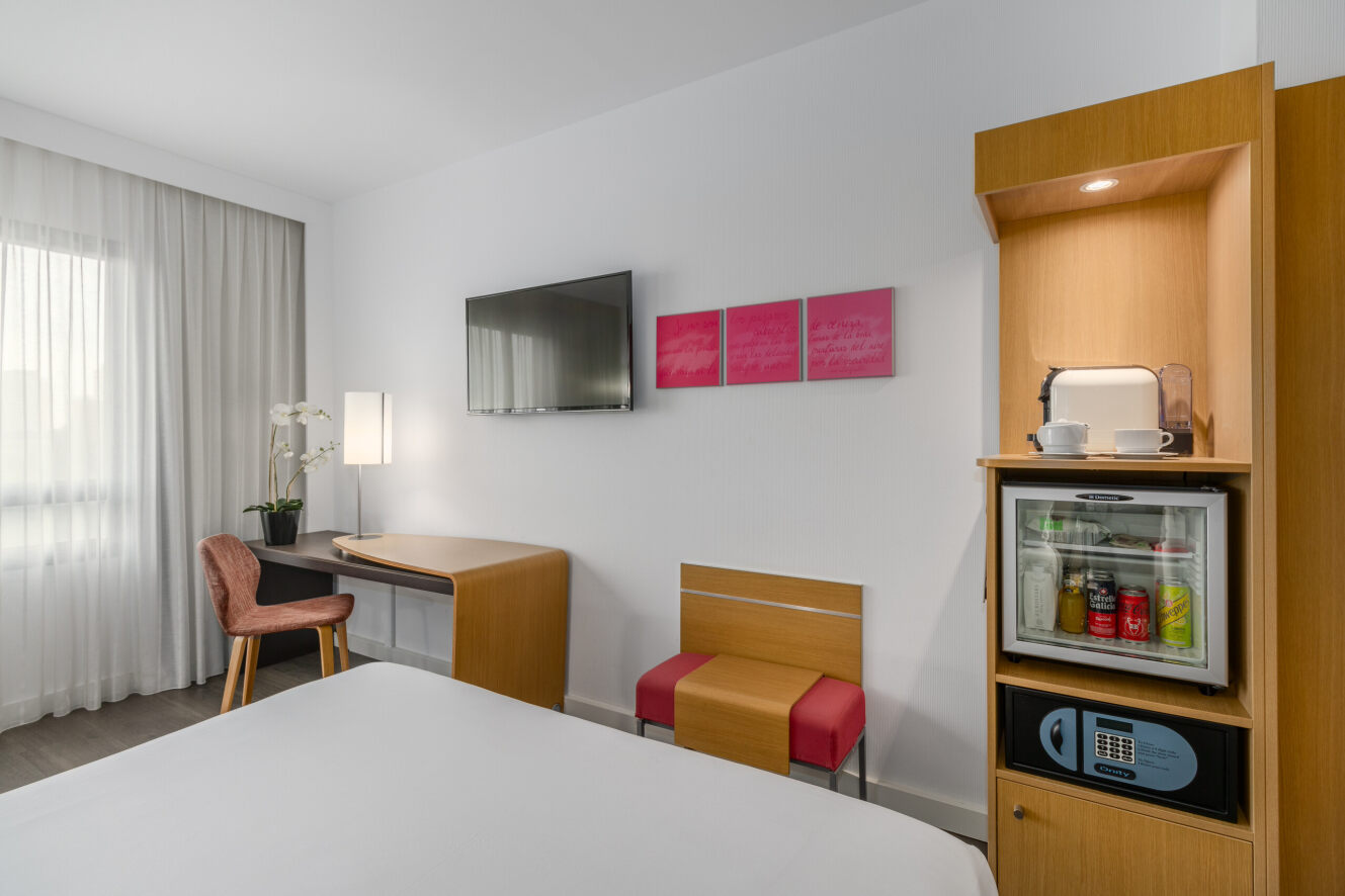 Room, Triple, Exe Madrid Norte 5/7