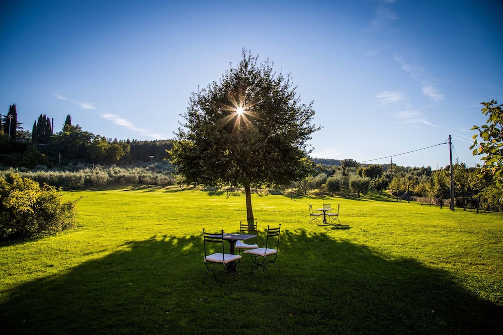 Villa Campestri Olive Oil Resort 40/48