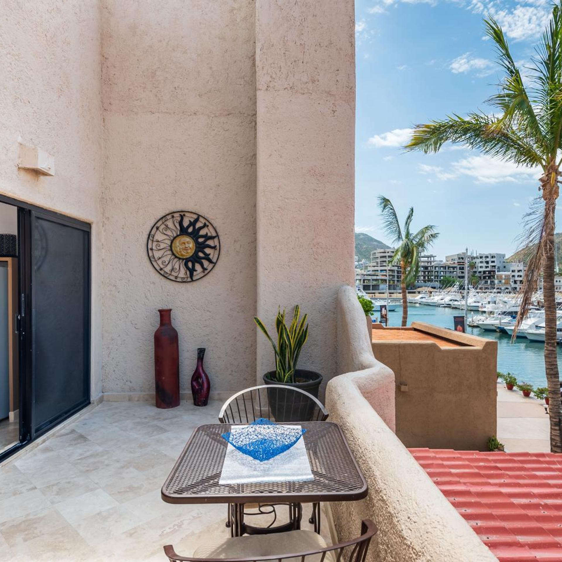 Marina Town &amp; Beach Studios 35/62