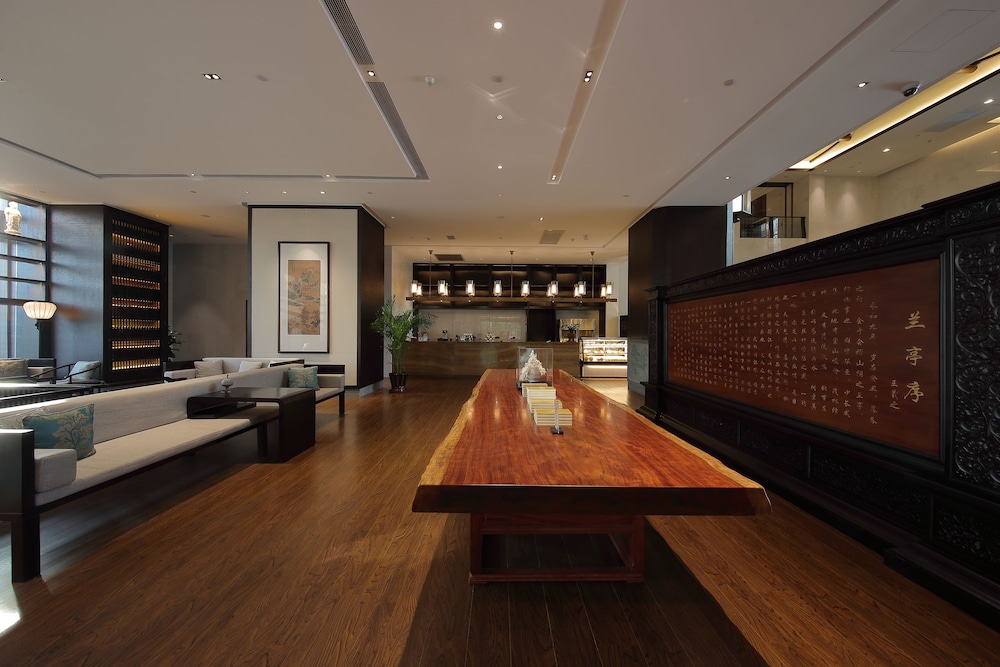 Amitabha Hotel 28/47