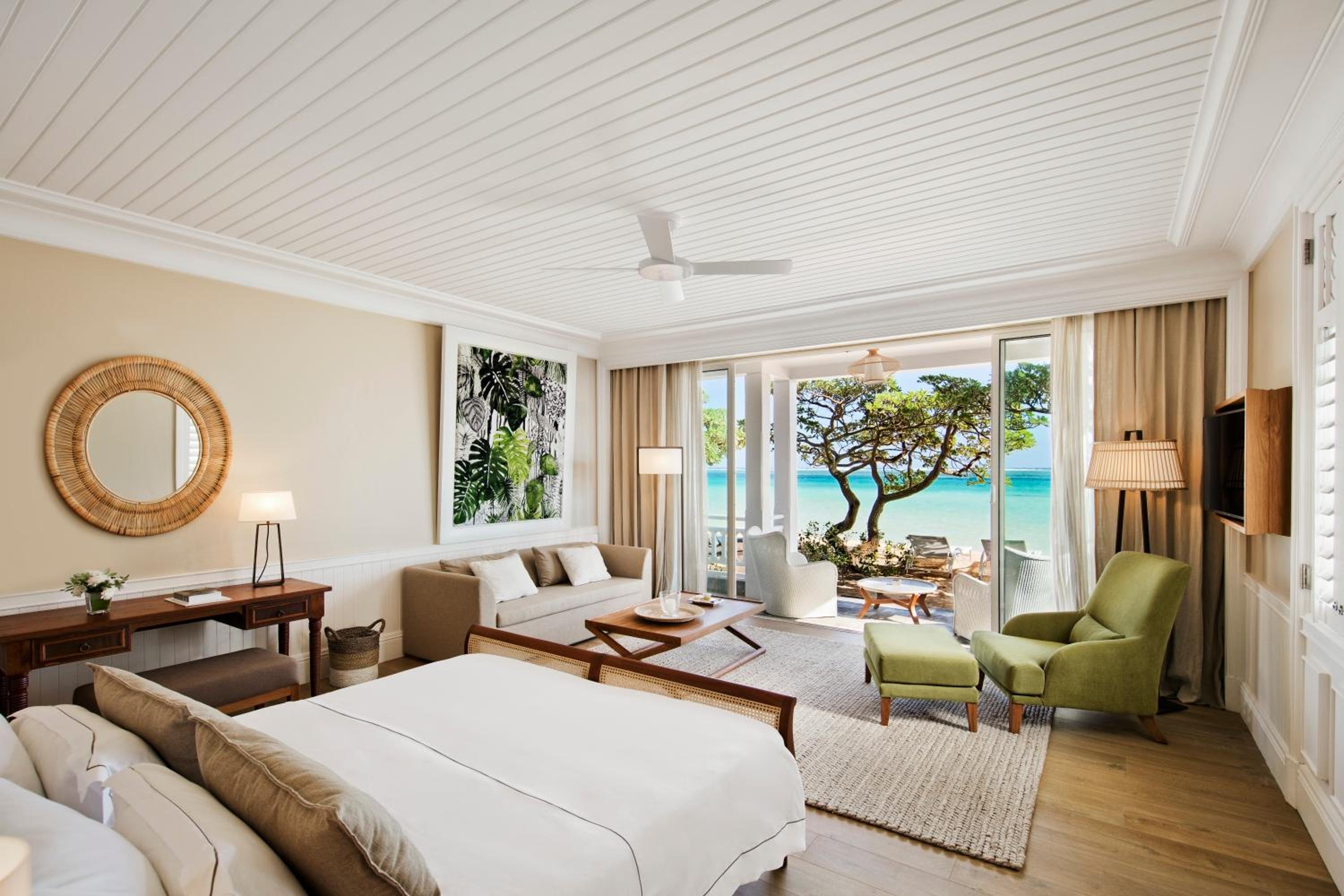 Deluxe, Suite, Queen Bed, Beach Front, Adult Only