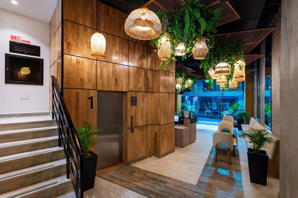 Sea Avenue Hotel 3/47