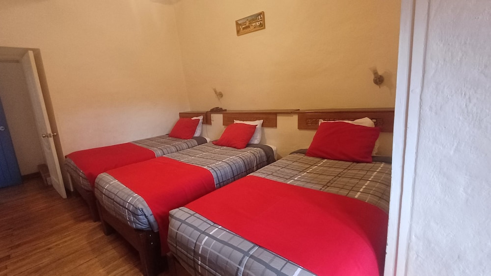 ROOM, TRIPLE