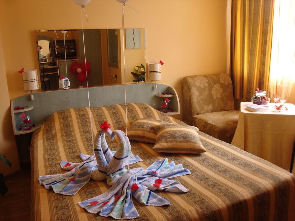 Hotel Color Varna Center 32/54
