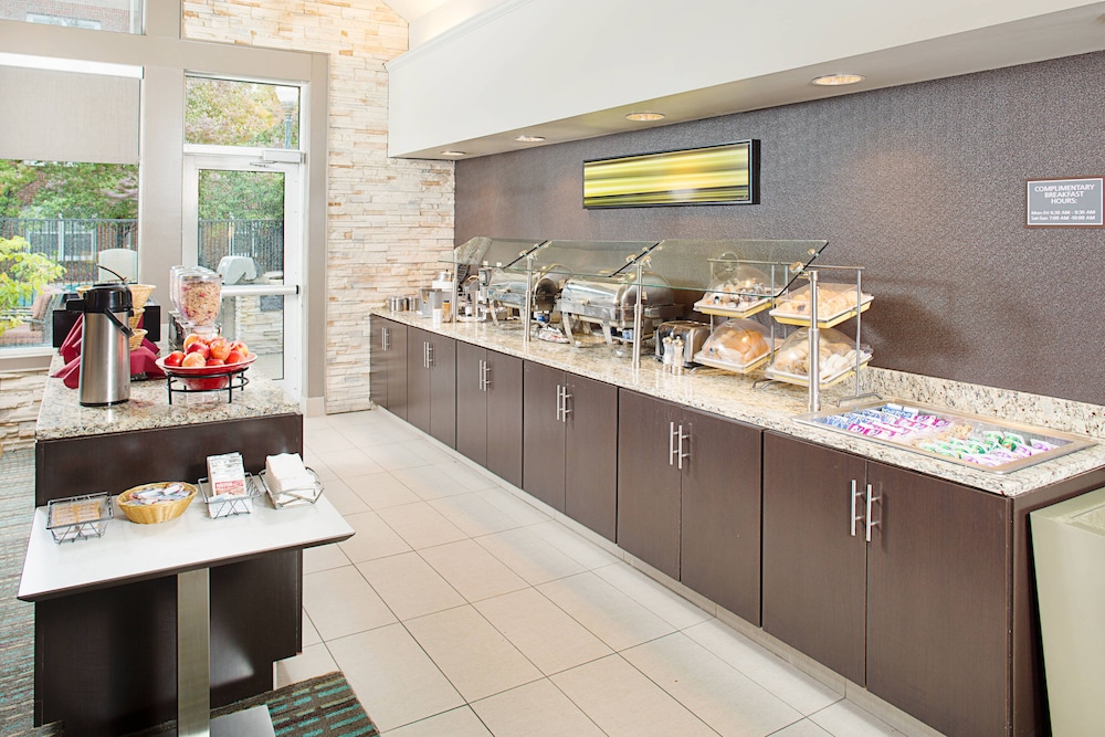 Residence Inn by Marriott Detroit Livonia 26/34