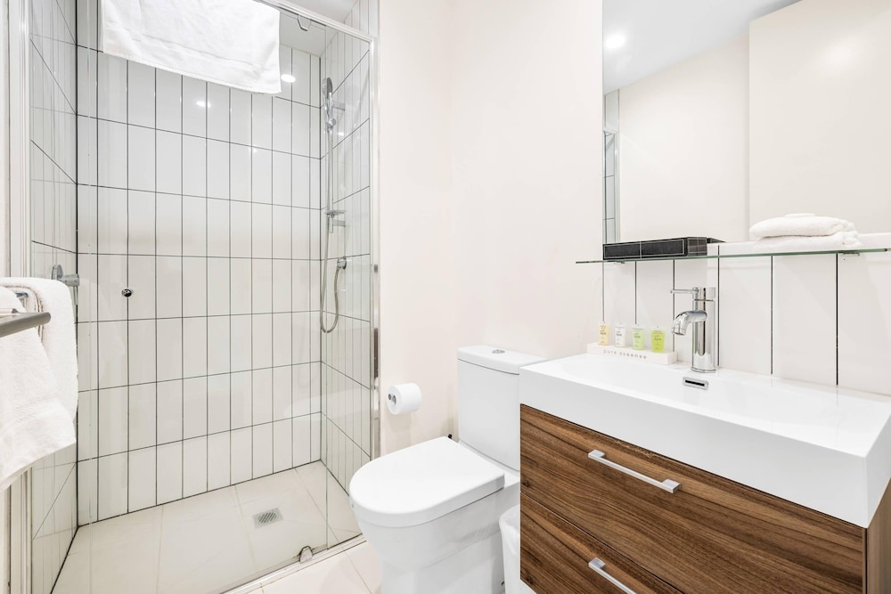 Comfort Apartments Box Hill 46/49