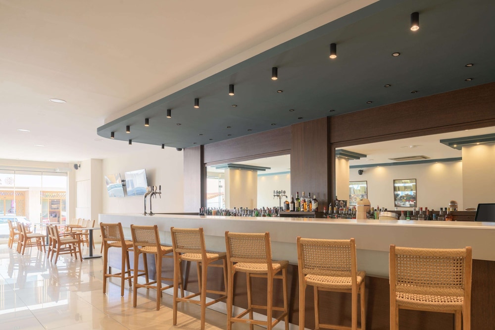 Sergios Hotel 47/63