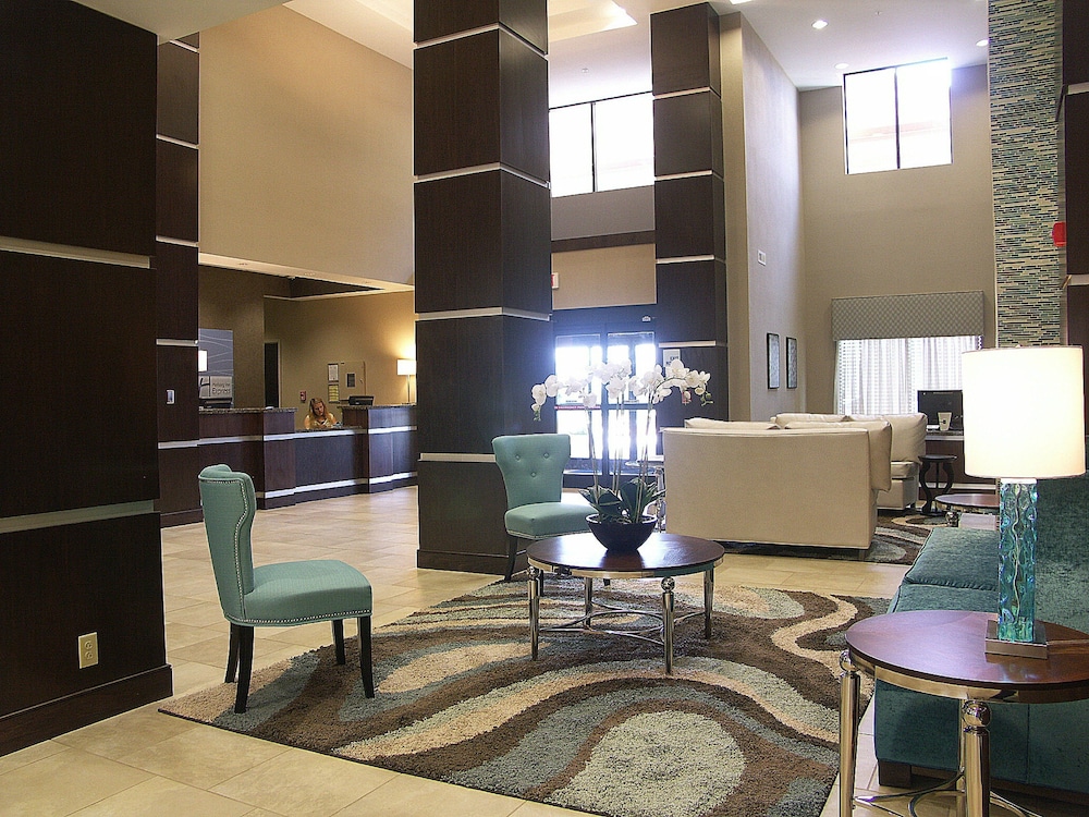Holiday Inn Express Hotel And Suites Cleveland Northwest 41/61