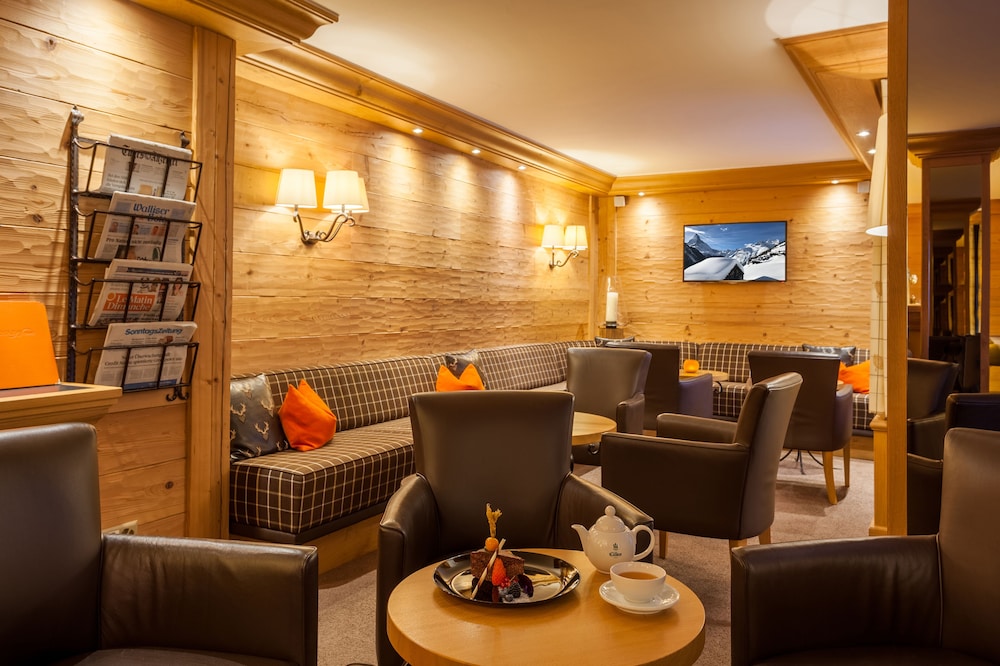 Holiday 22/27