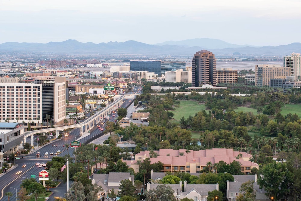 Springhill Suites Las Vegas Convention Center 22/55