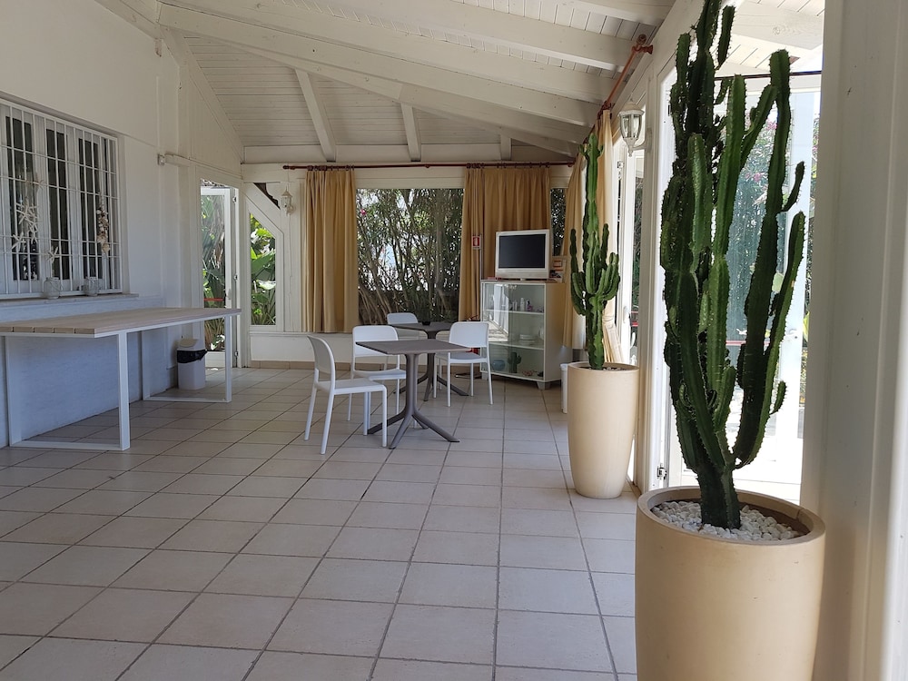 La Giara Resort 24/47