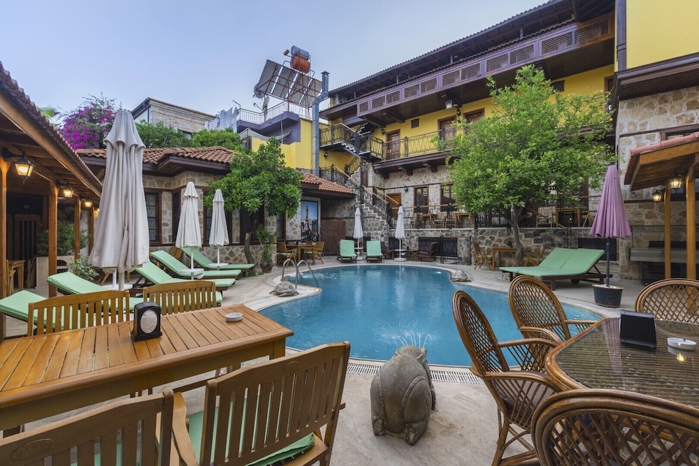La Paloma Hotel 39/50