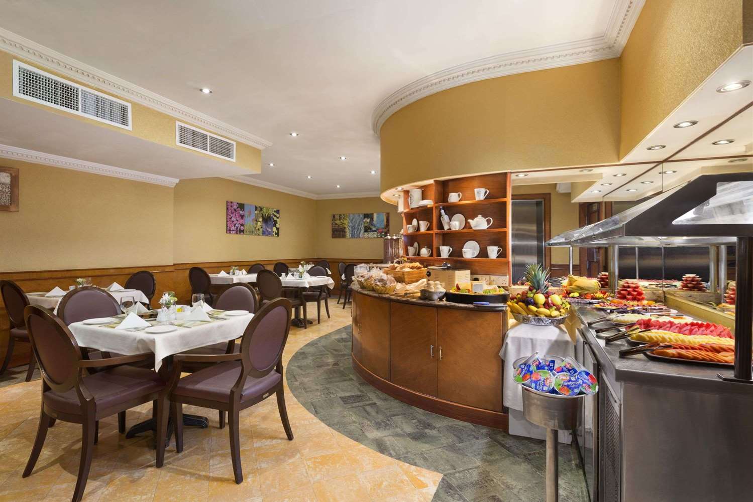 restaurant cafeteria