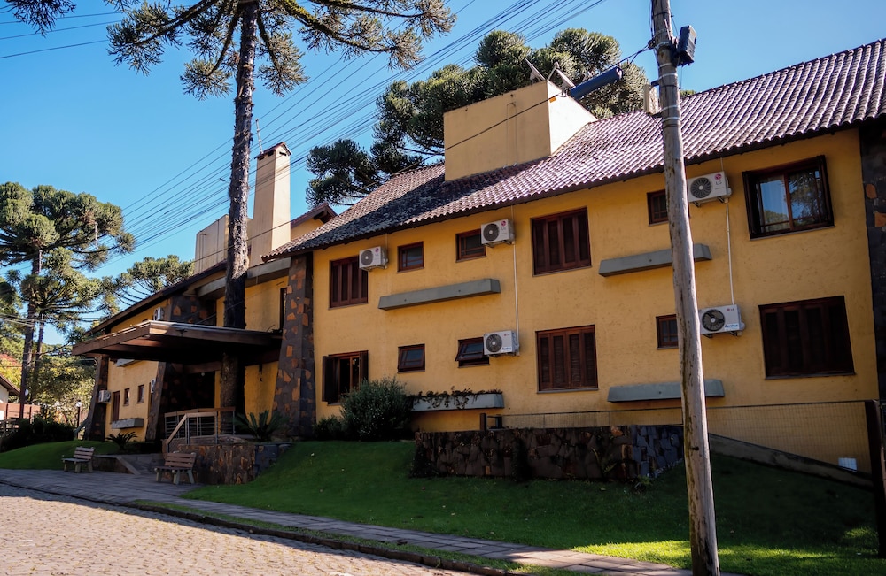 Estalagem Vila Suzana 5/50
