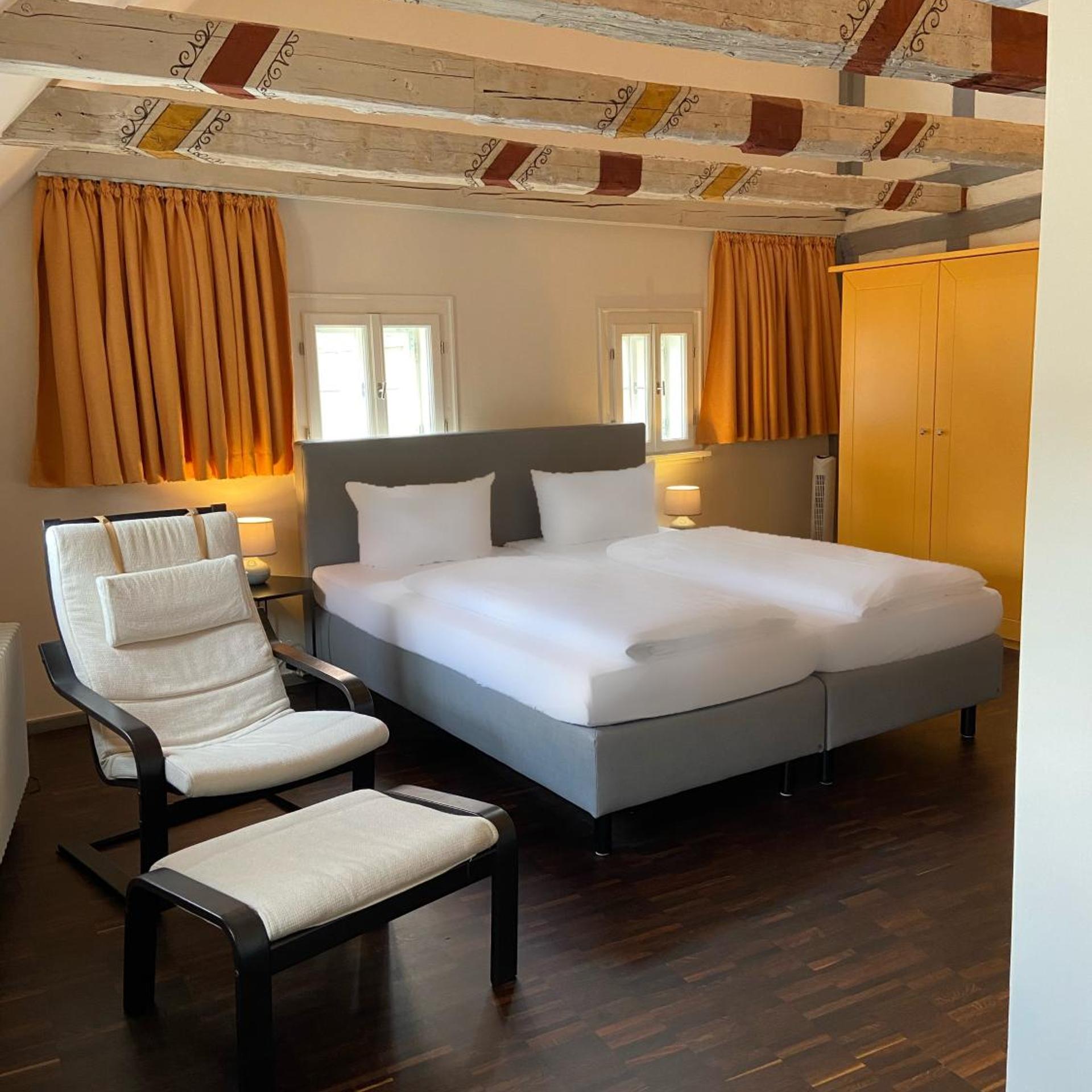 Room, Double Bed