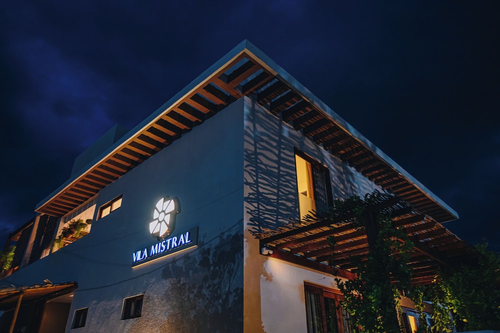 Vila Mistral 2/50