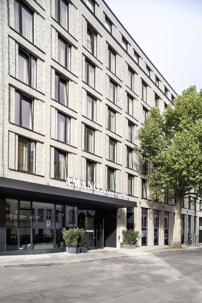 Hotel AMANO Grand Central in BERLIN