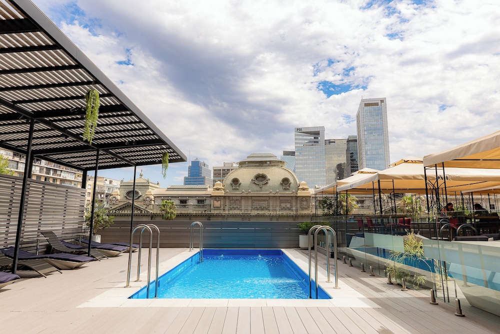 Mercure Santiago Centro 66/69