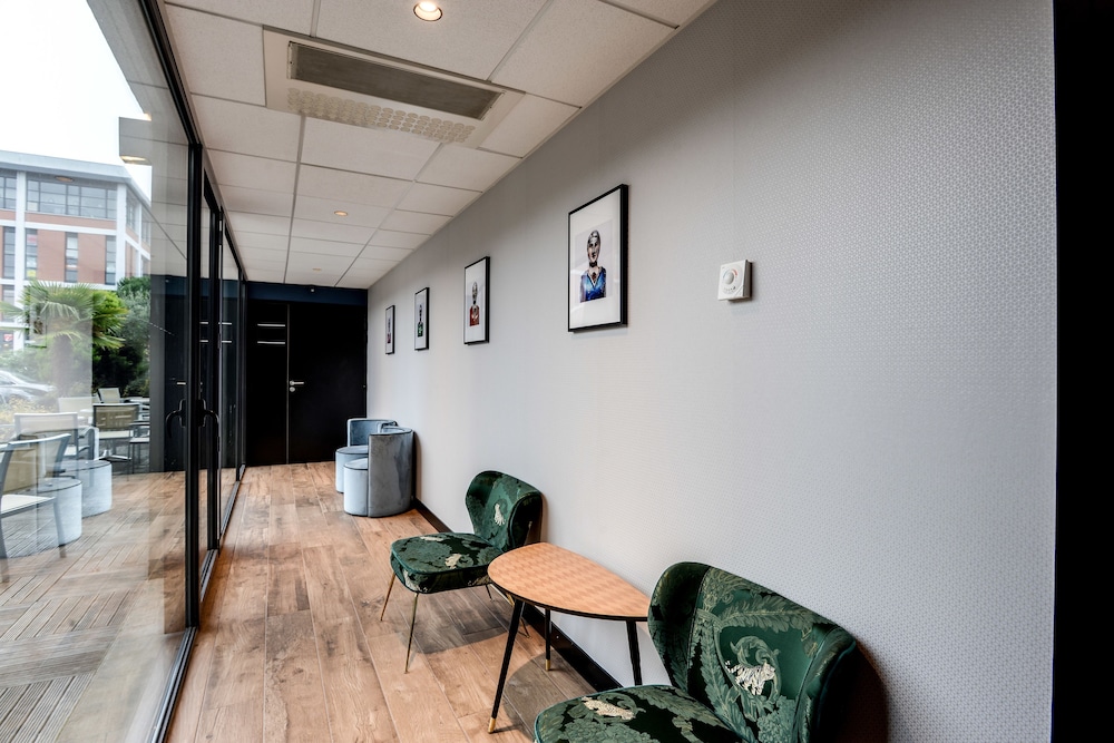 Brit Hotel Du Stade 23/46