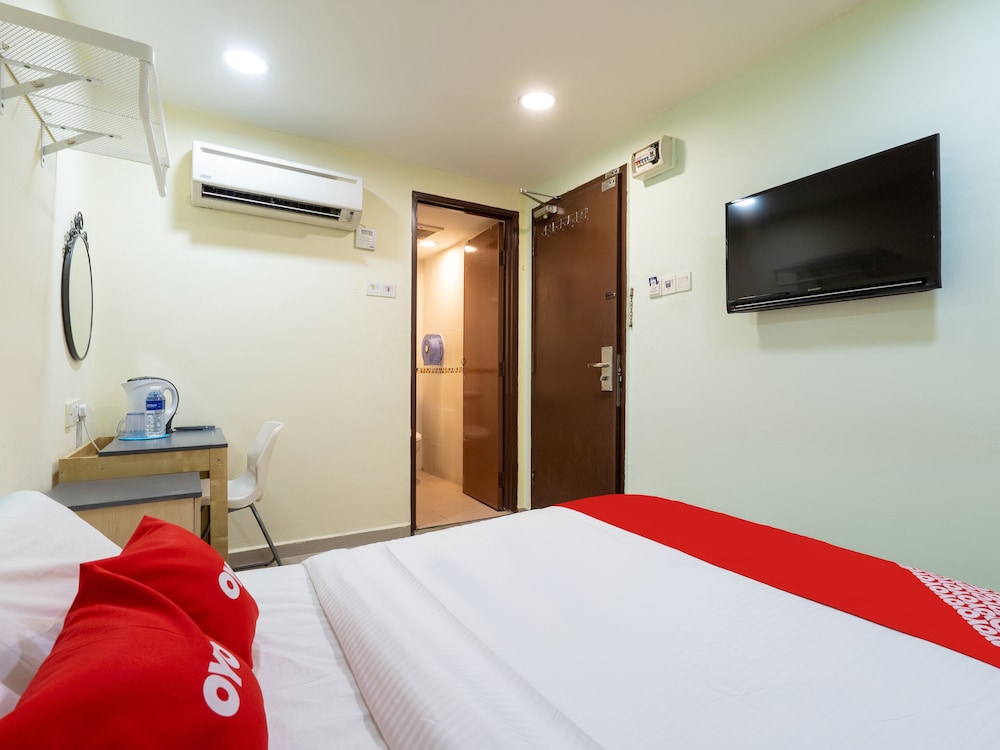 OYO 89717 Budget Star Hotel 19/32