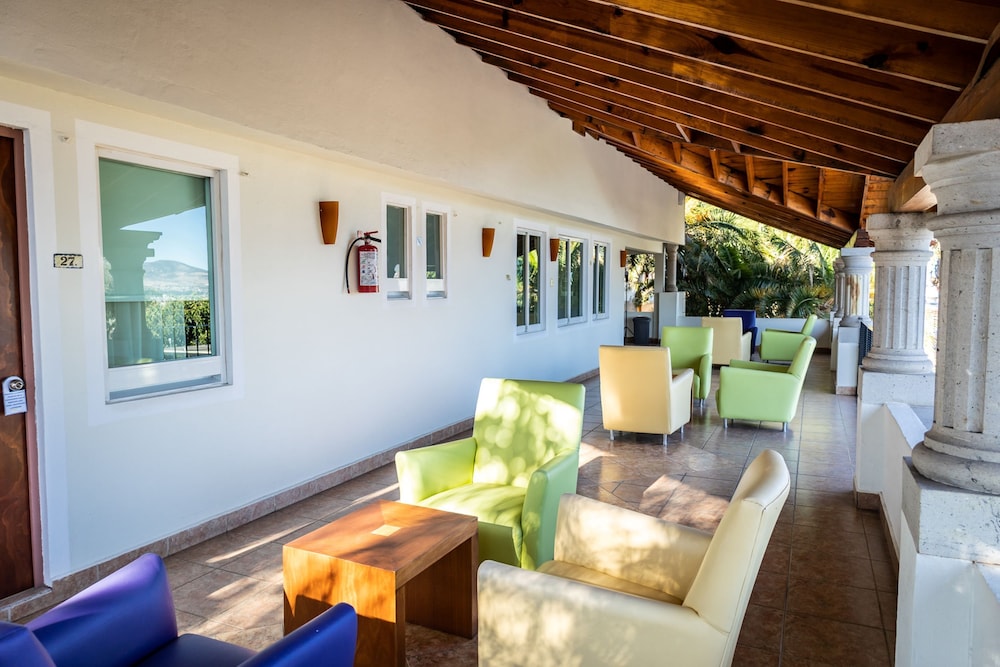 Hotel Hacienda Montesinos 42/58