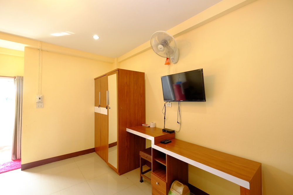 Livable Hotel 12/23