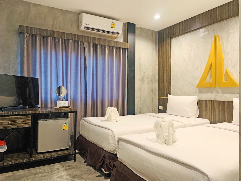 Phi Phi Andaman Legacy Resort 25/74