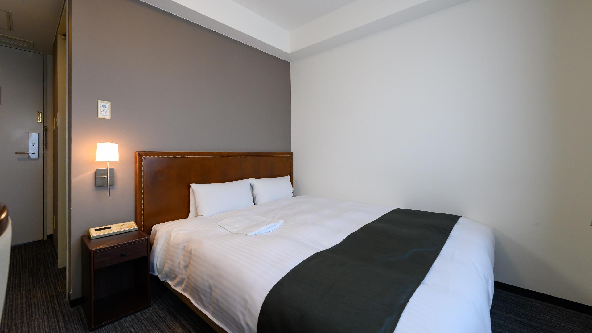 1 Bedroom, Economy, Queen Bed, Mountain Side