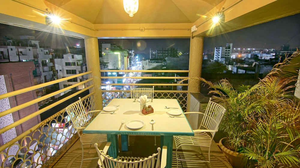 Hotel Amrta 43/58
