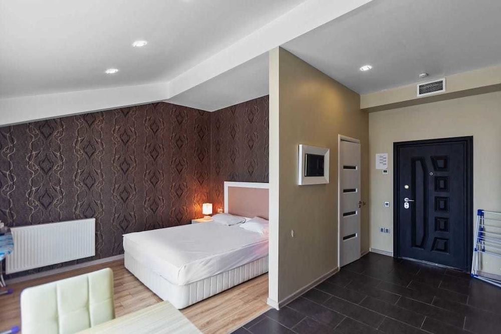 Hotel Diplomat Suites 16/44