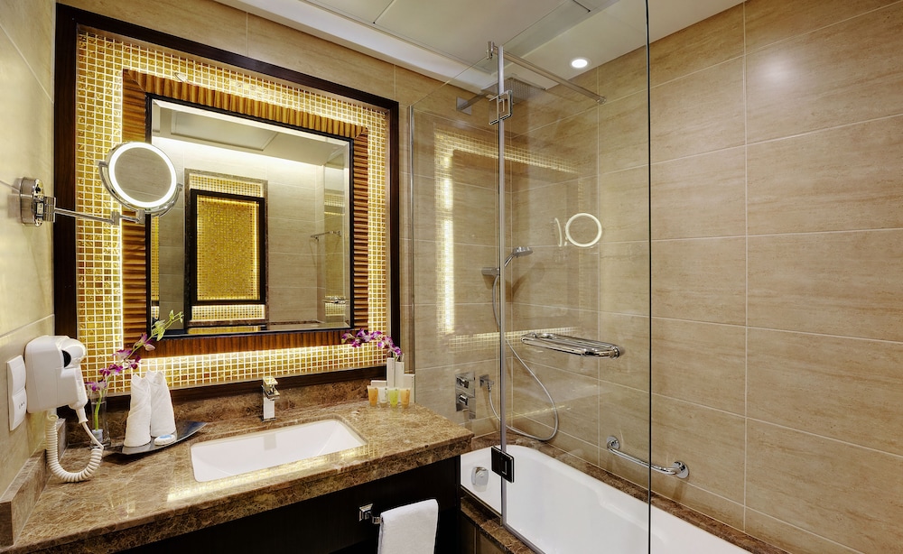 Landmark Premier Hotel Deira 65/65