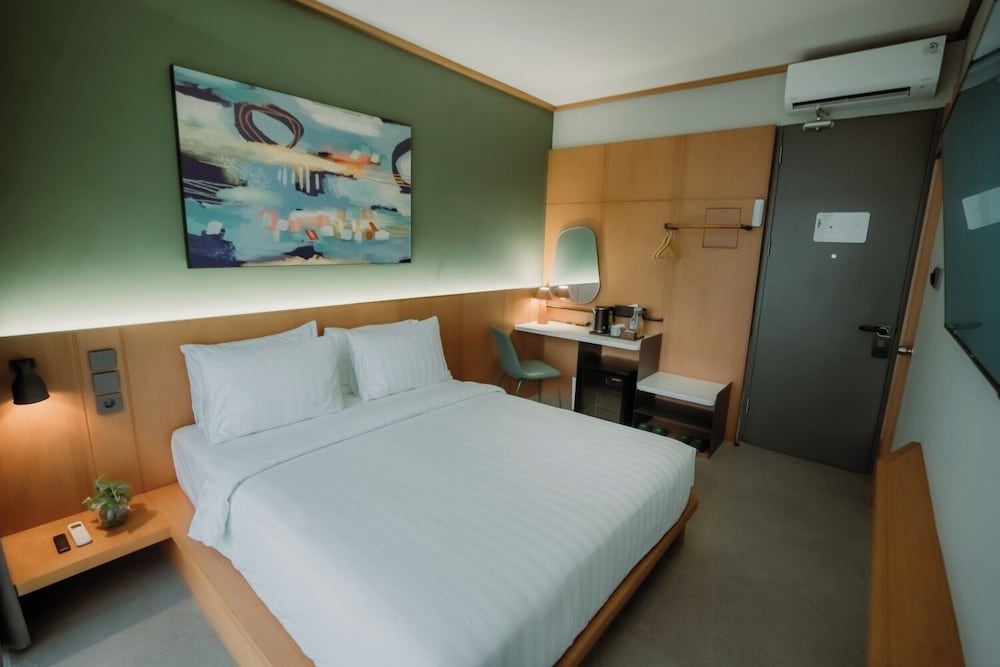 SUPERIOR, DOUBLE BED