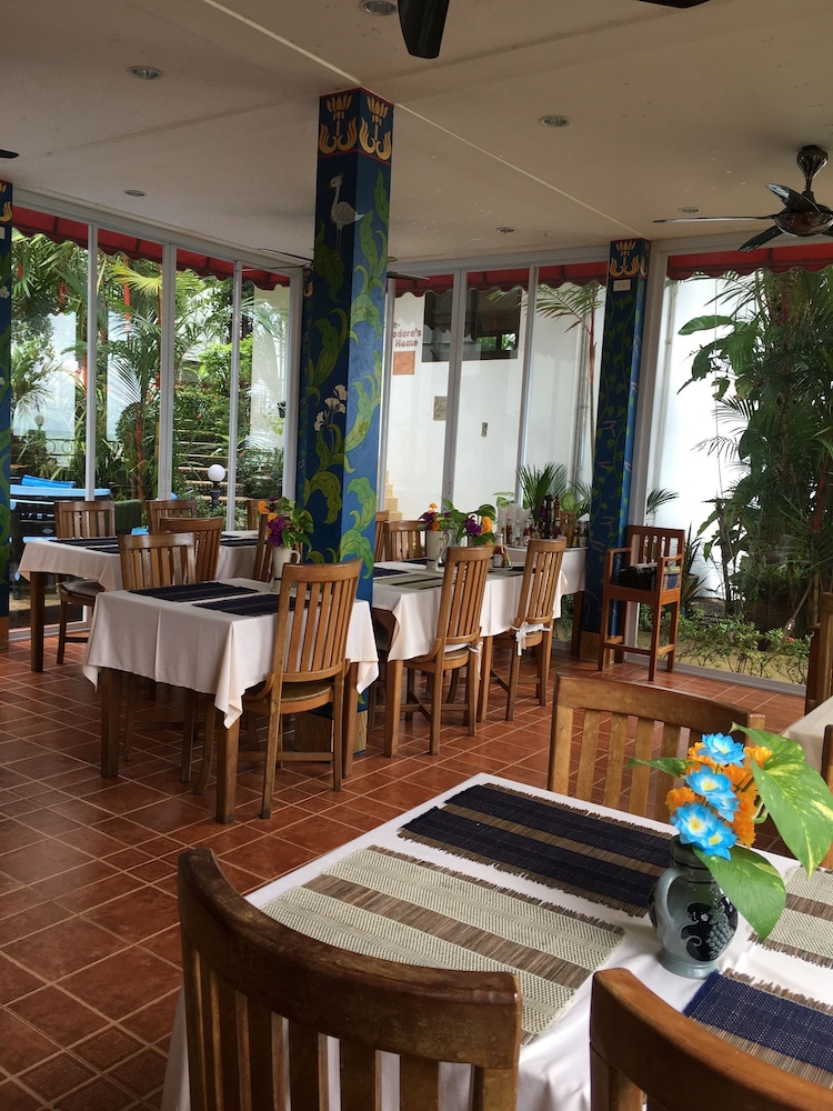 TOP RESORT 37/50