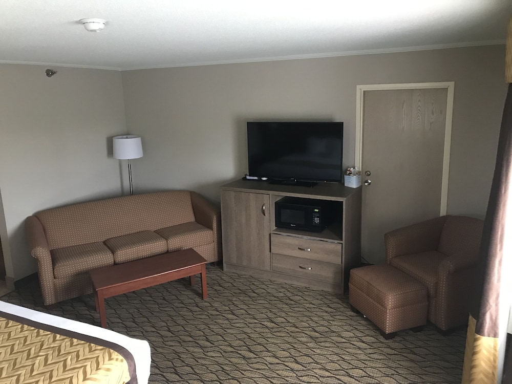 Baymont By Wyndham Grand Rapids Southeast 25/38