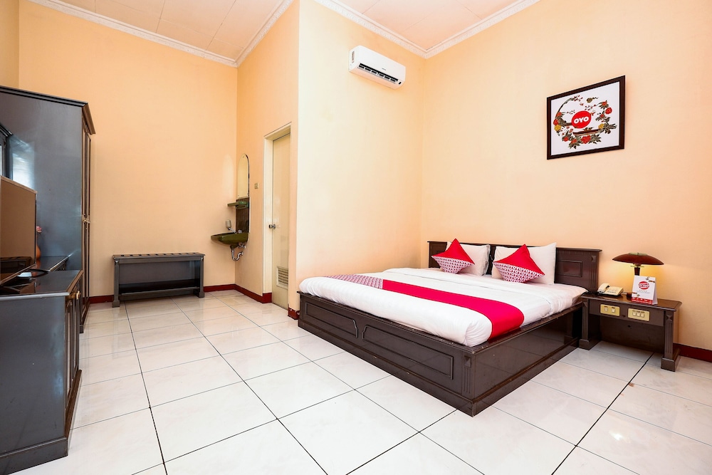 OYO 2495 Hotel Wijaya 11/50