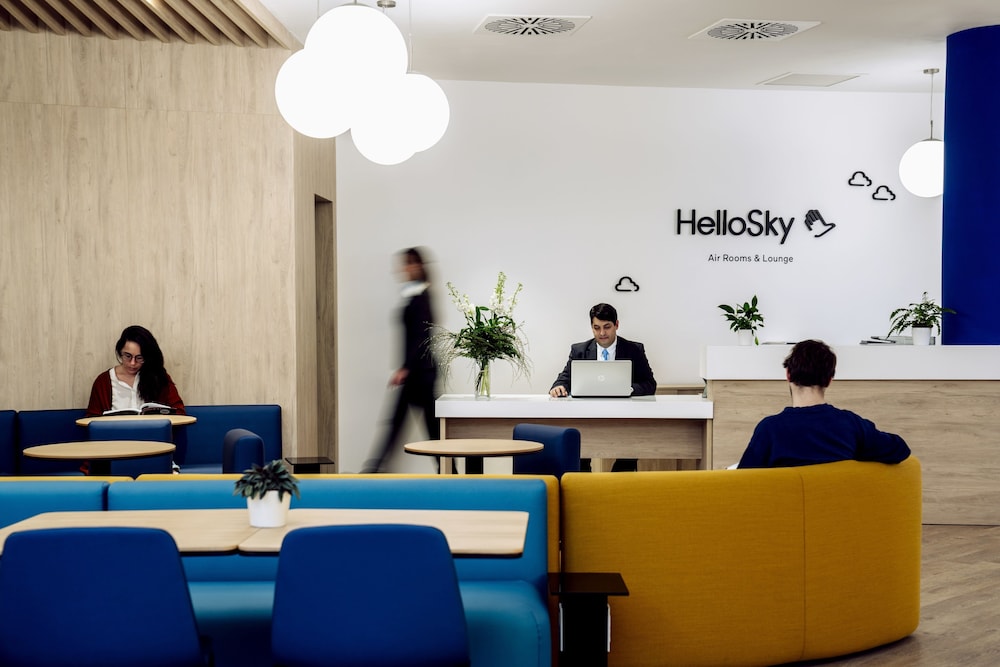 HelloSky Air Rooms & Lounge 6/35