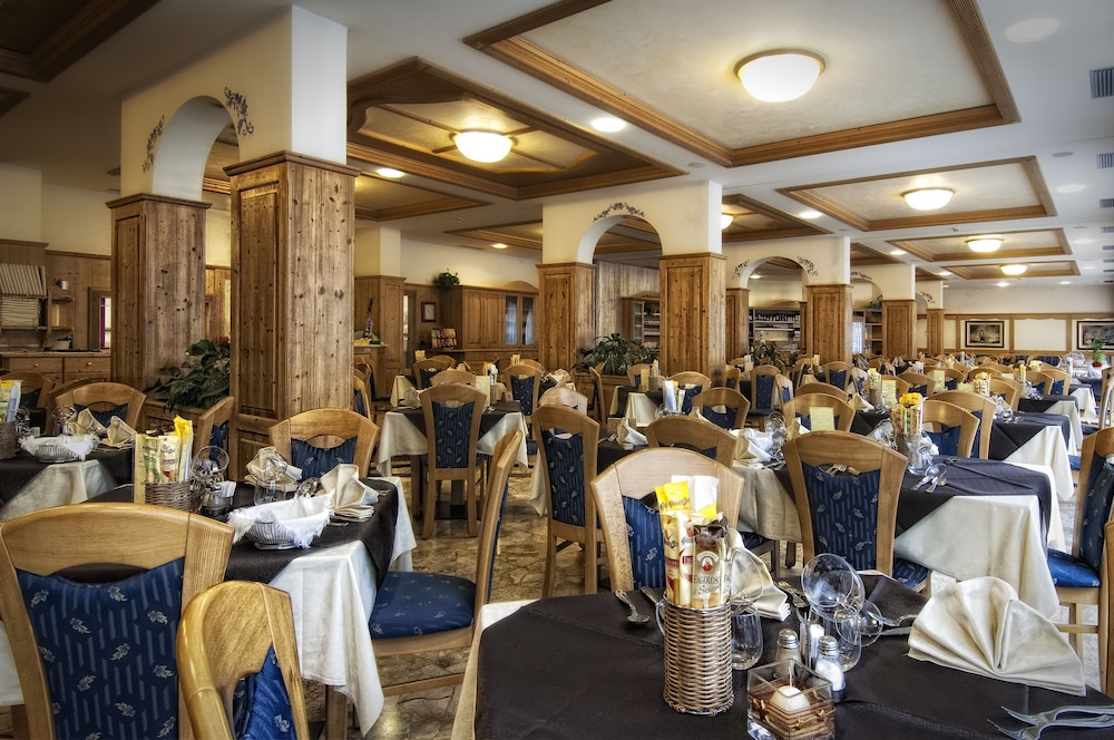 Everest Hotel 35/41
